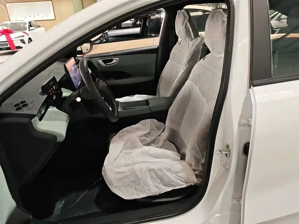 Roewe D6 2025 450km Premium Edition — миниатюра 15