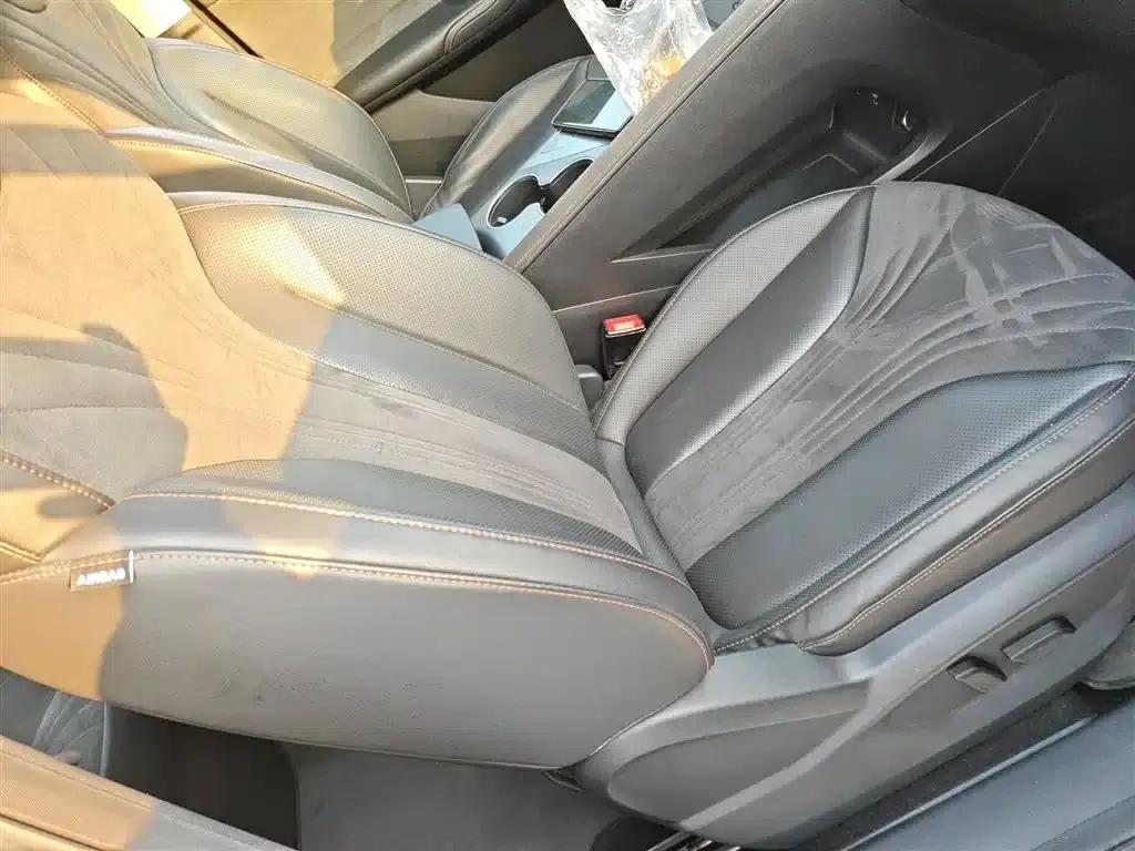 Roewe D5X DMH 2024 Model 135 Tech Edition — миниатюра 16
