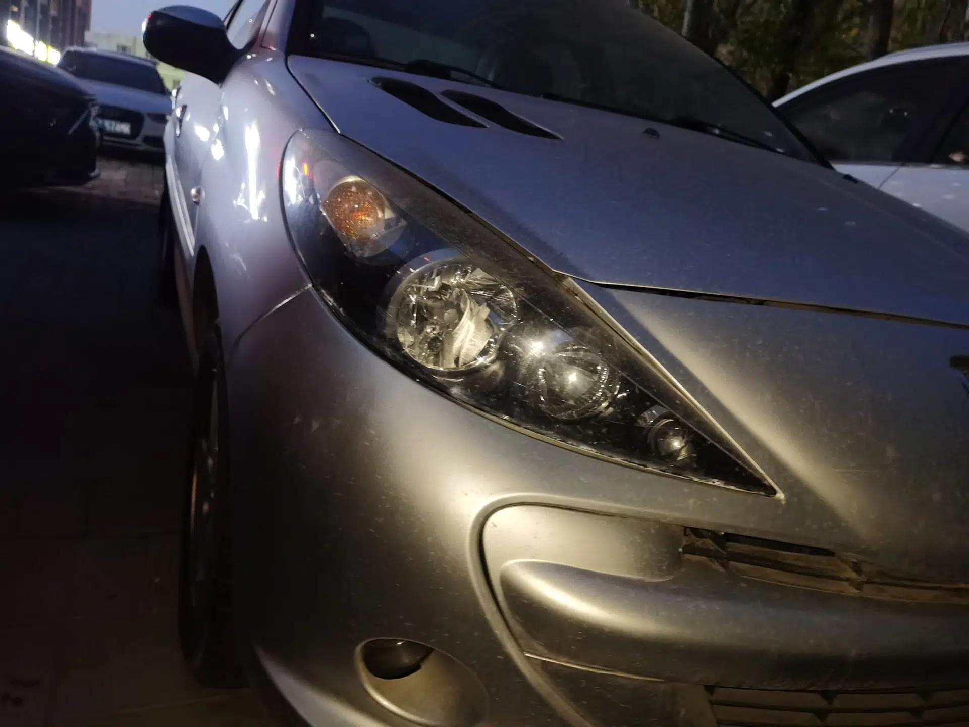 Peugeot 207 2011 Sedan 1.4L Manual Yule Edition — миниатюра 7