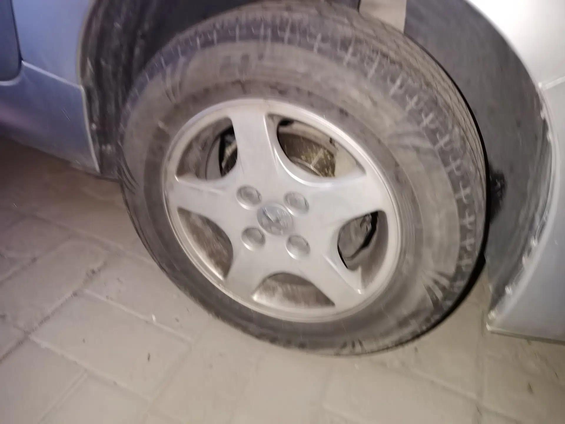Peugeot 207 2011 Sedan 1.4L Manual Yule Edition — миниатюра 8