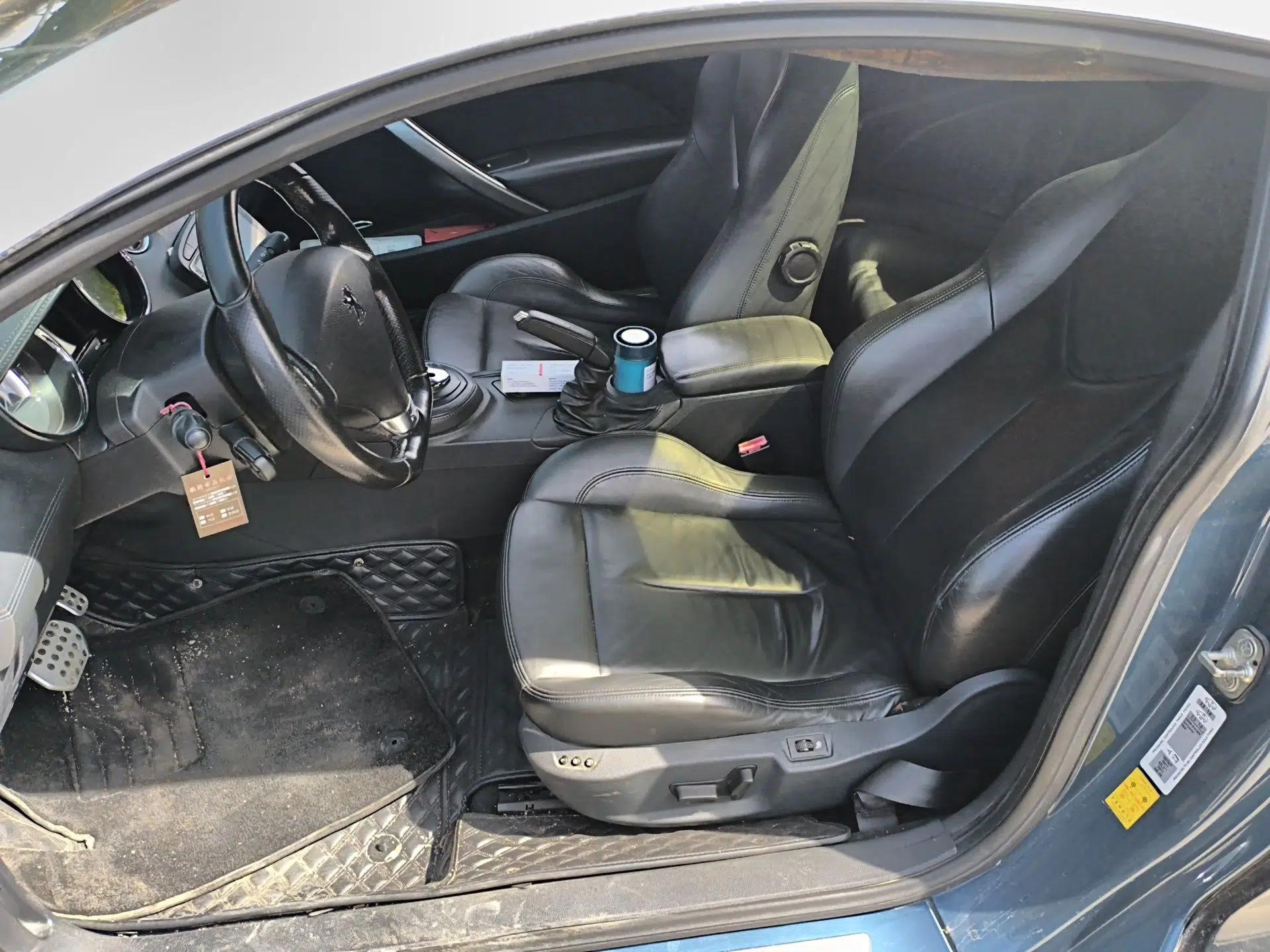 Peugeot RCZ 2011 1.6T Luxury Sport Model — миниатюра 16