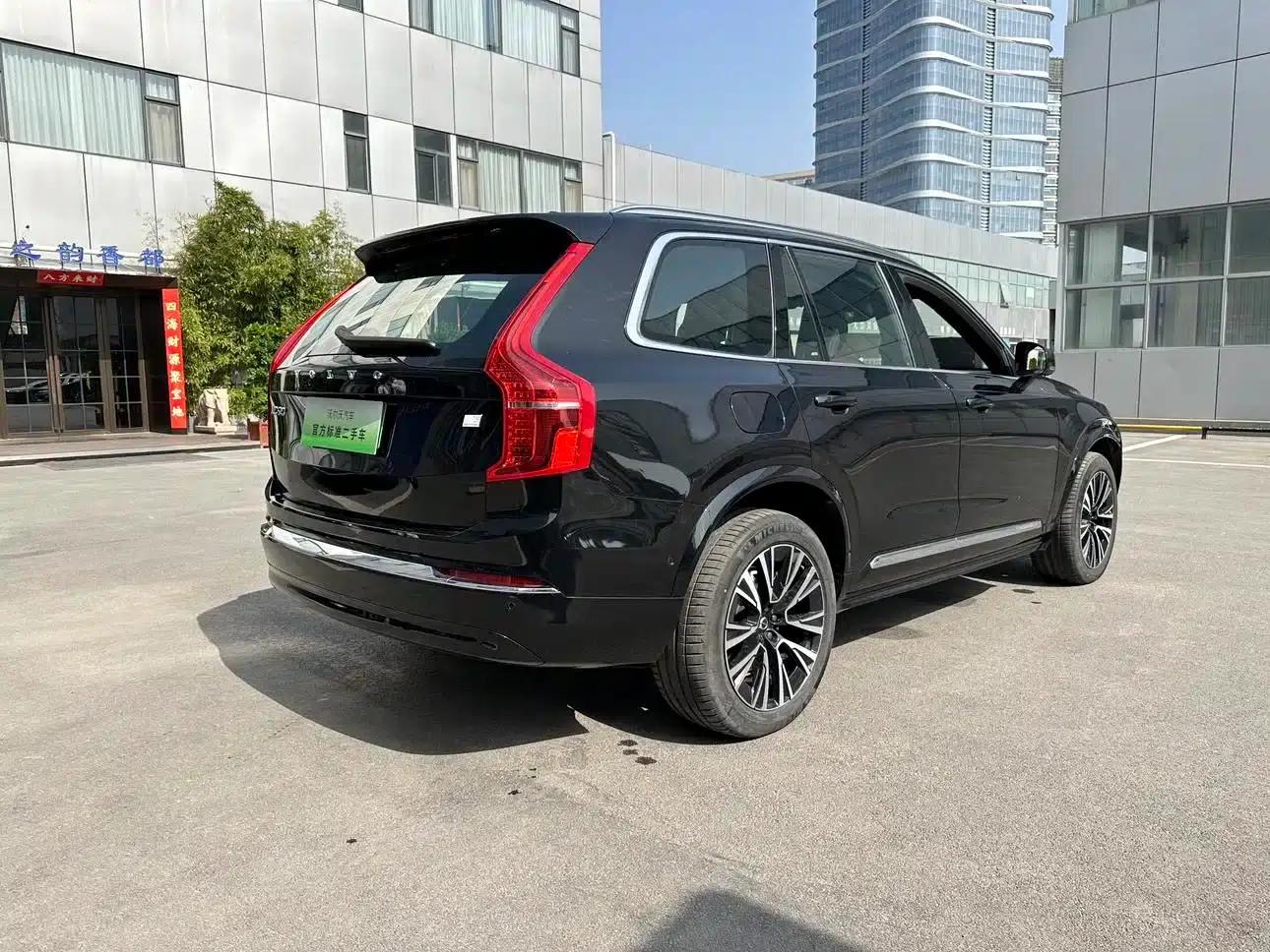2024 Volvo XC90 Plug-in Hybrid T8 Inscription Luxury Edition (7-seater) — миниатюра 17