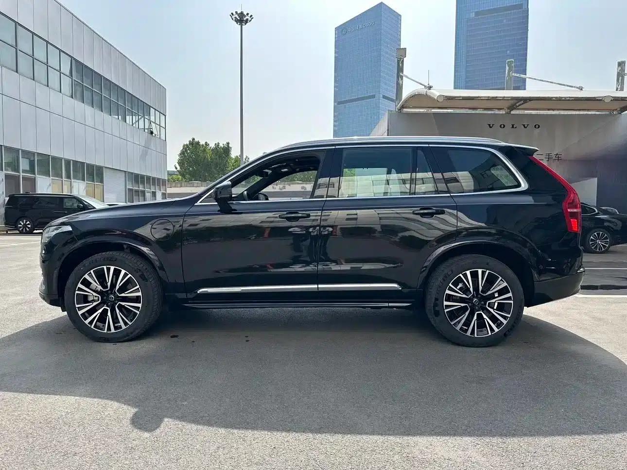2024 Volvo XC90 Plug-in Hybrid T8 Inscription Luxury Edition (7-seater) — миниатюра 4