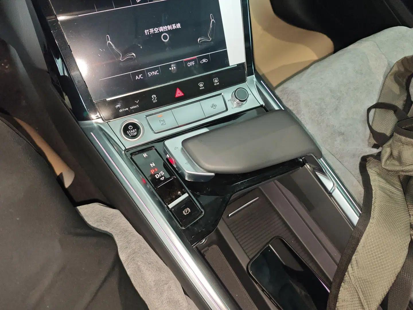 Audi e-tron 2021 50 quattro Luxury Edition — миниатюра 17