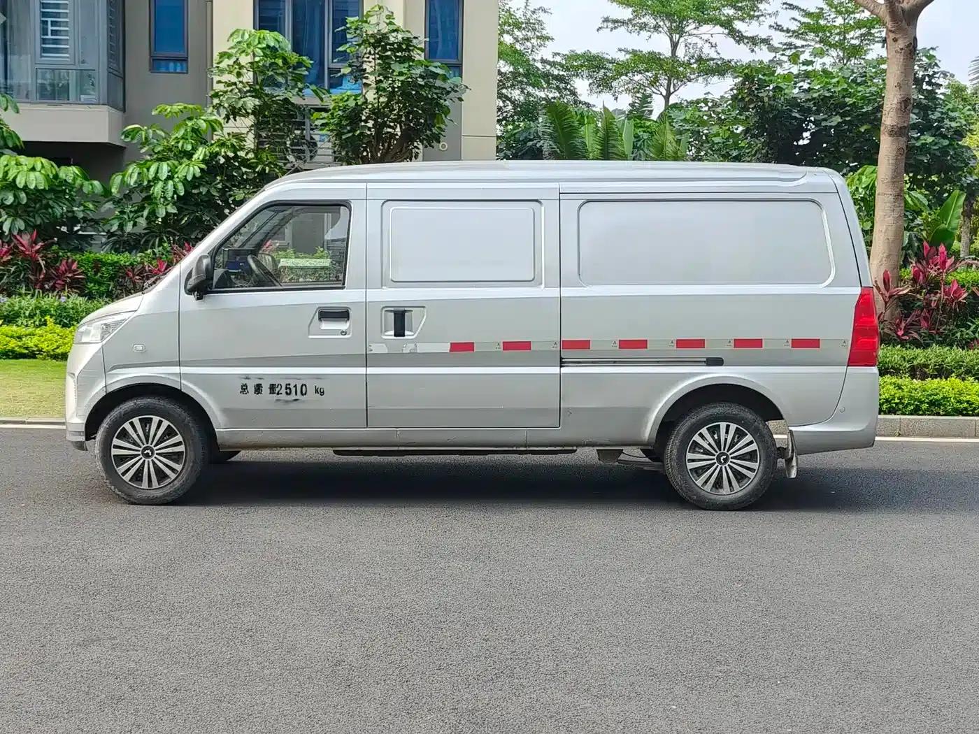 Wuling EV50 2022 Economic and Practical Model, Anchi 35.904kWh — миниатюра 15