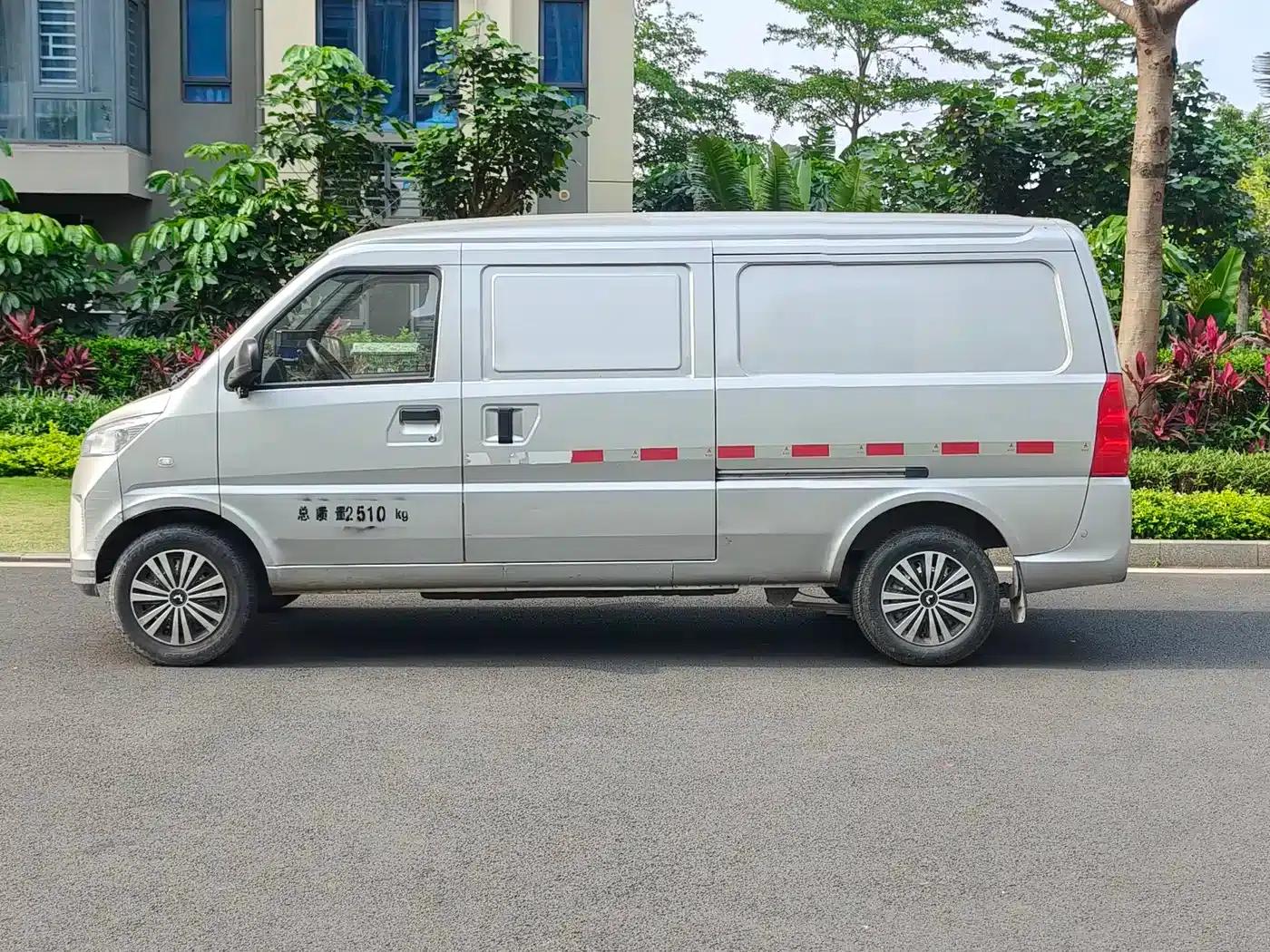 Wuling EV50 2022 Economic and Practical Model, Anchi 35.904kWh — миниатюра 8