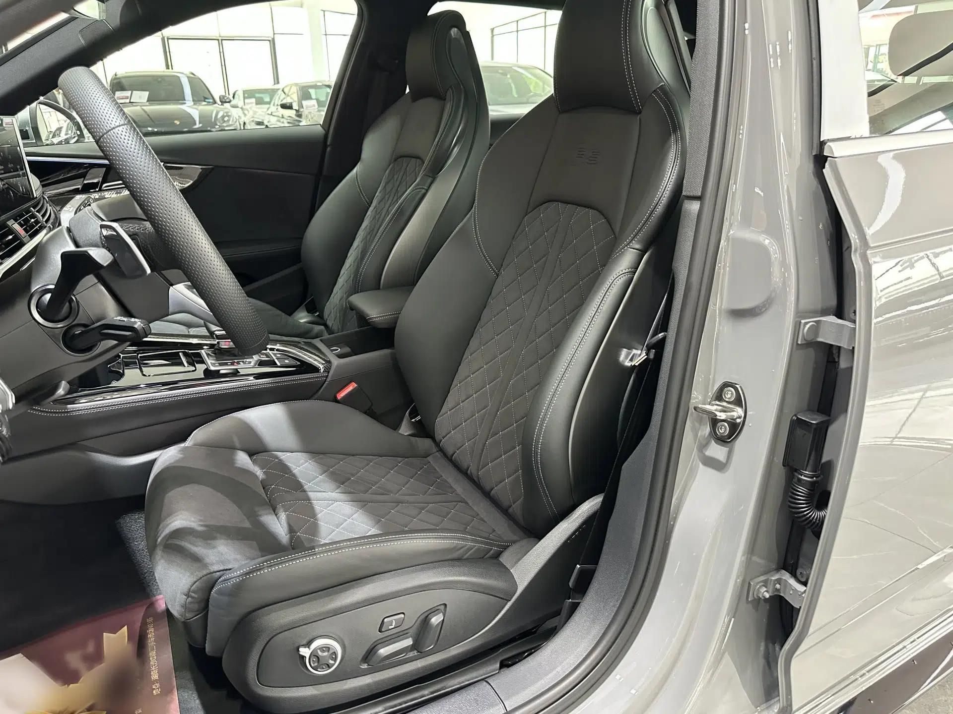 Audi RS 4 2023 RS4 Avant Standard Edition — миниатюра 22