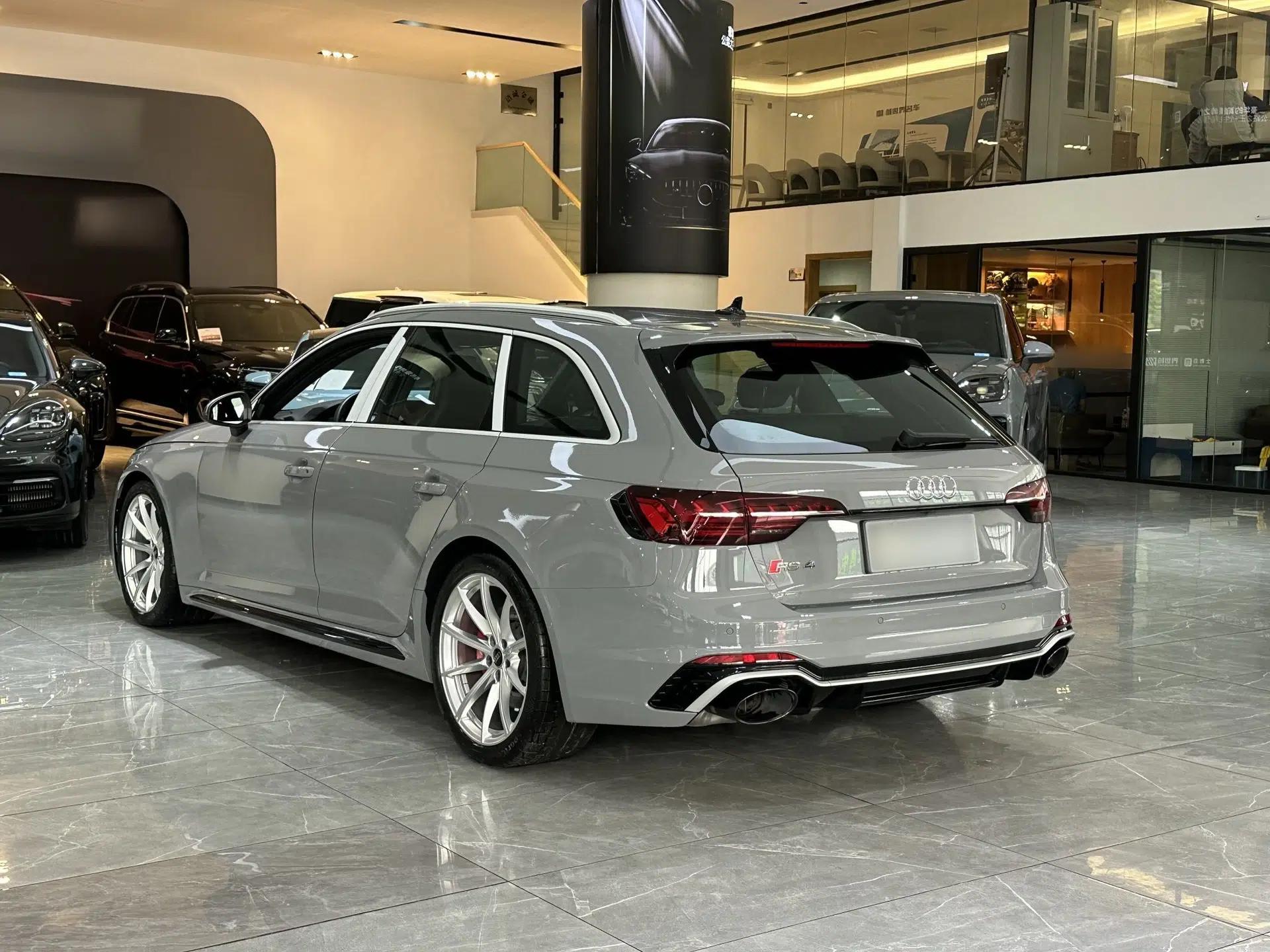 Audi RS 4 2023 RS4 Avant Standard Edition — миниатюра 4
