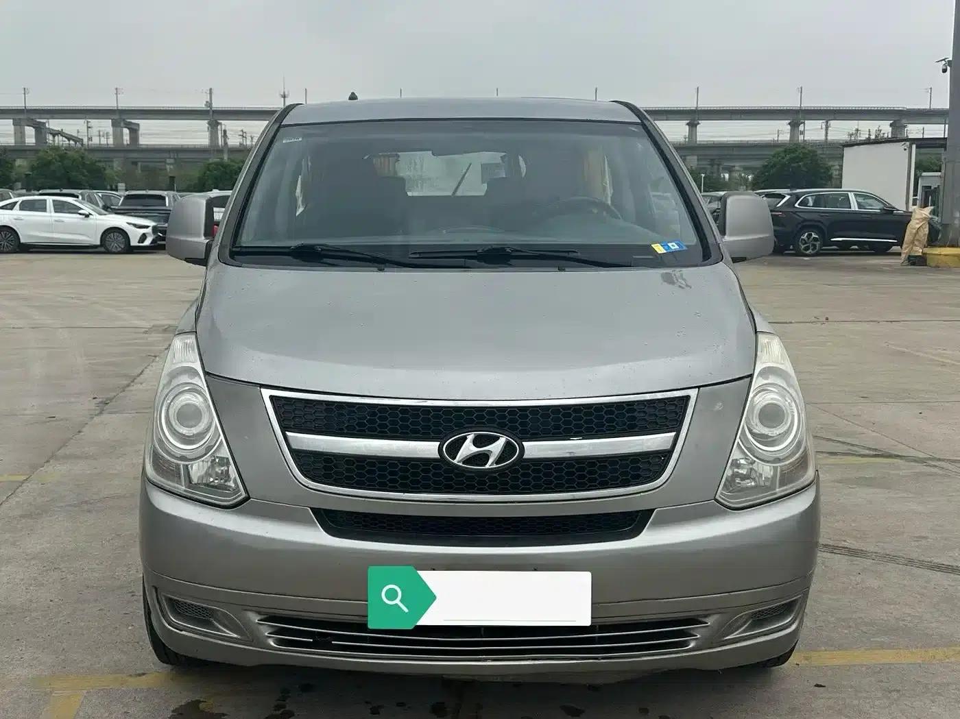 H-1 Huiyi 2011 Model 2.4L Comfort Edition — миниатюра 3
