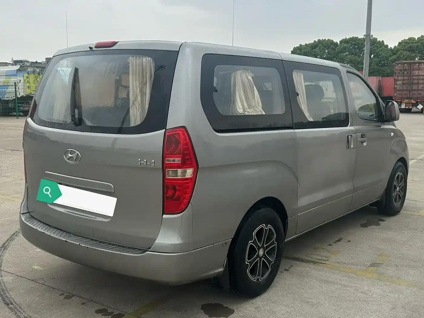 H-1 Huiyi 2011 Model 2.4L Comfort Edition — миниатюра 4