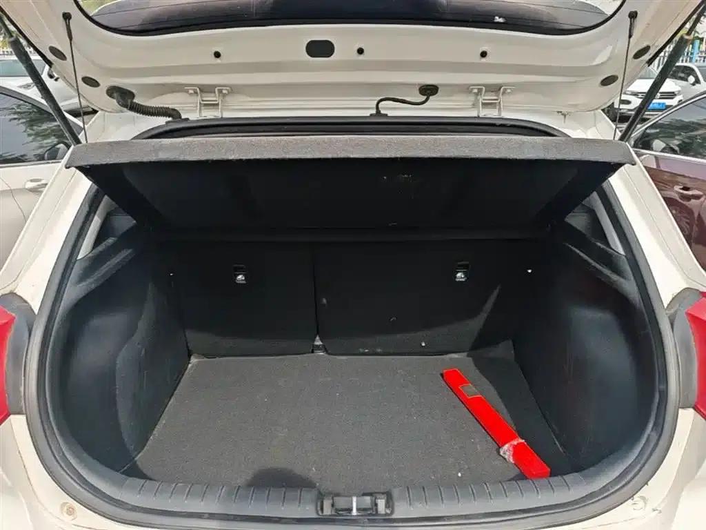 2017 Hyundai Verna RV 1.4L Manual Cool Edition GLS (National V Emission Standard) — миниатюра 15