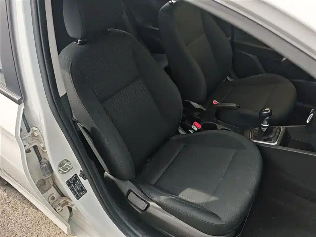 2017 Hyundai Verna RV 1.4L Manual Cool Edition GLS (National V Emission Standard) — миниатюра 20