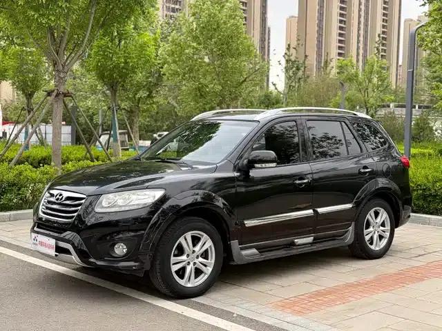 Santa Fe Classic 2010 2.4 Luxury Edition 7-Seat 4WD