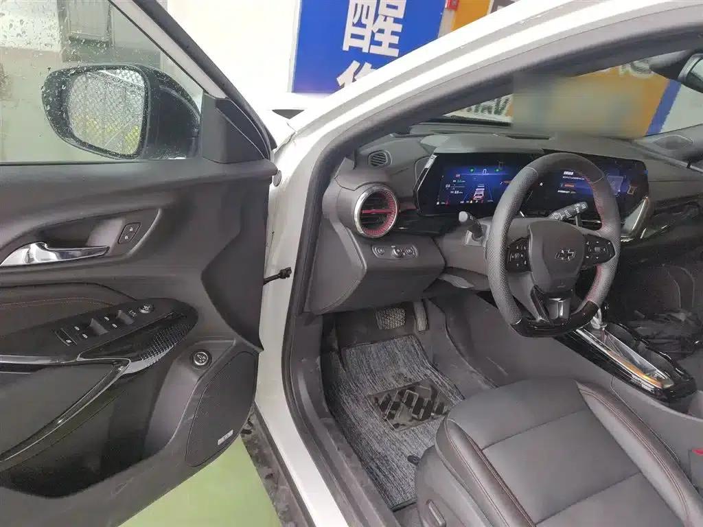 2022 Geely Xingmairo 1.5T CVT RS Bee Edition — миниатюра 16
