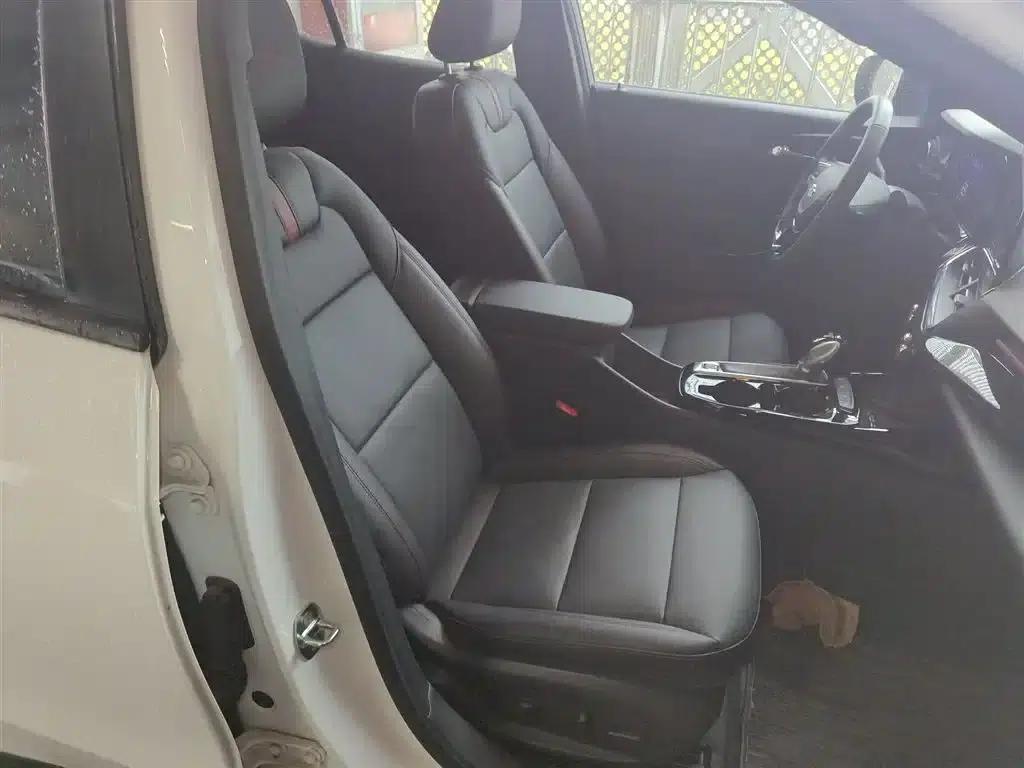2022 Geely Xingmairo 1.5T CVT RS Bee Edition — миниатюра 25