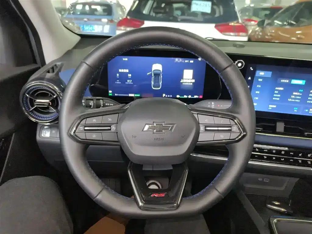 2024 Chevrolet Equinox Plus 102km RS Ultimate Edition — миниатюра 11
