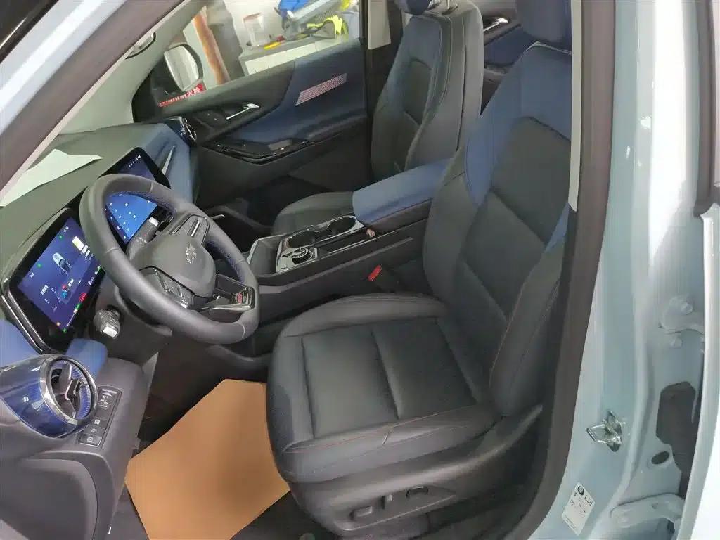 2024 Chevrolet Equinox Plus 102km RS Ultimate Edition — миниатюра 15