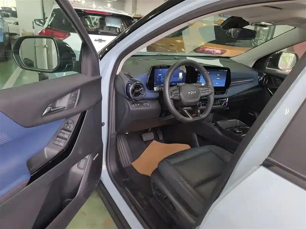 2024 Chevrolet Equinox Plus 102km RS Ultimate Edition — миниатюра 16