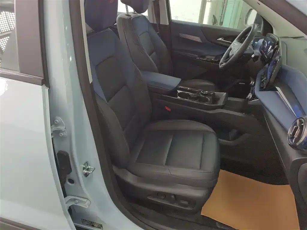 2024 Chevrolet Equinox Plus 102km RS Ultimate Edition — миниатюра 25