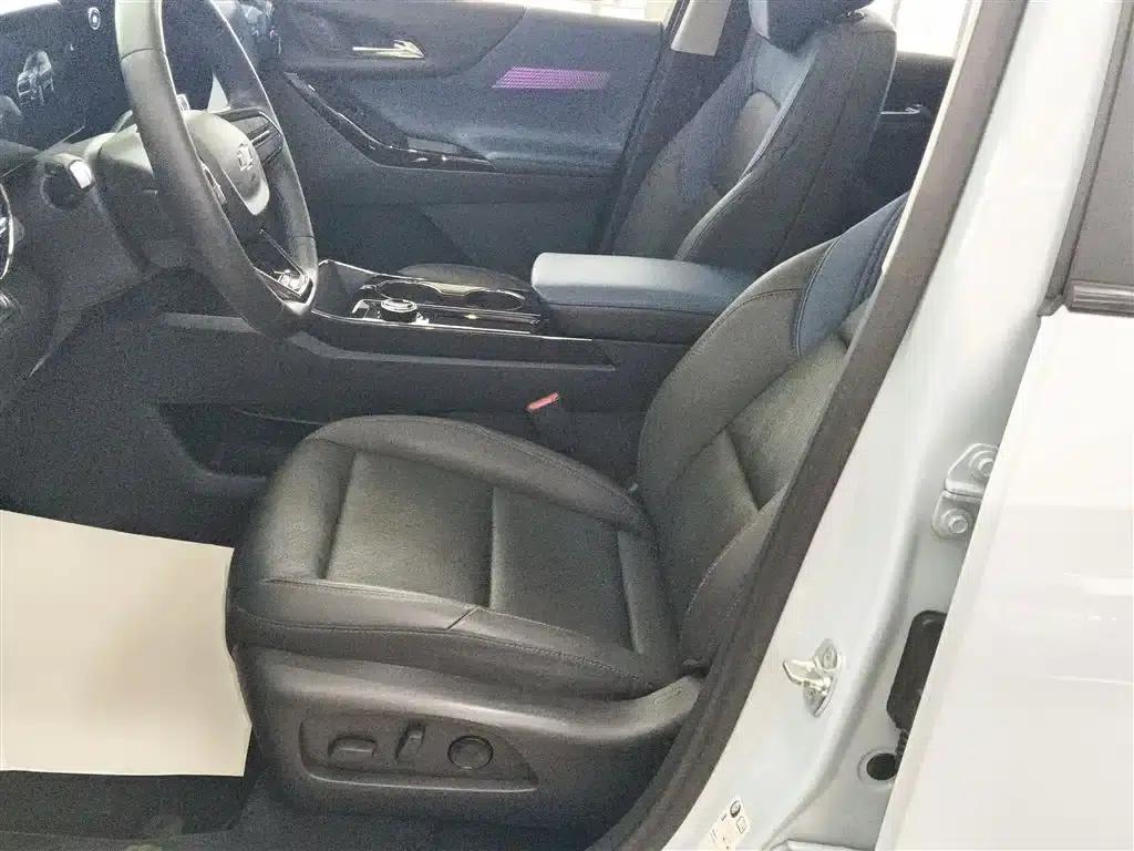 2024 Chevrolet Equinox Plus 102km RS Ultimate Edition — миниатюра 15