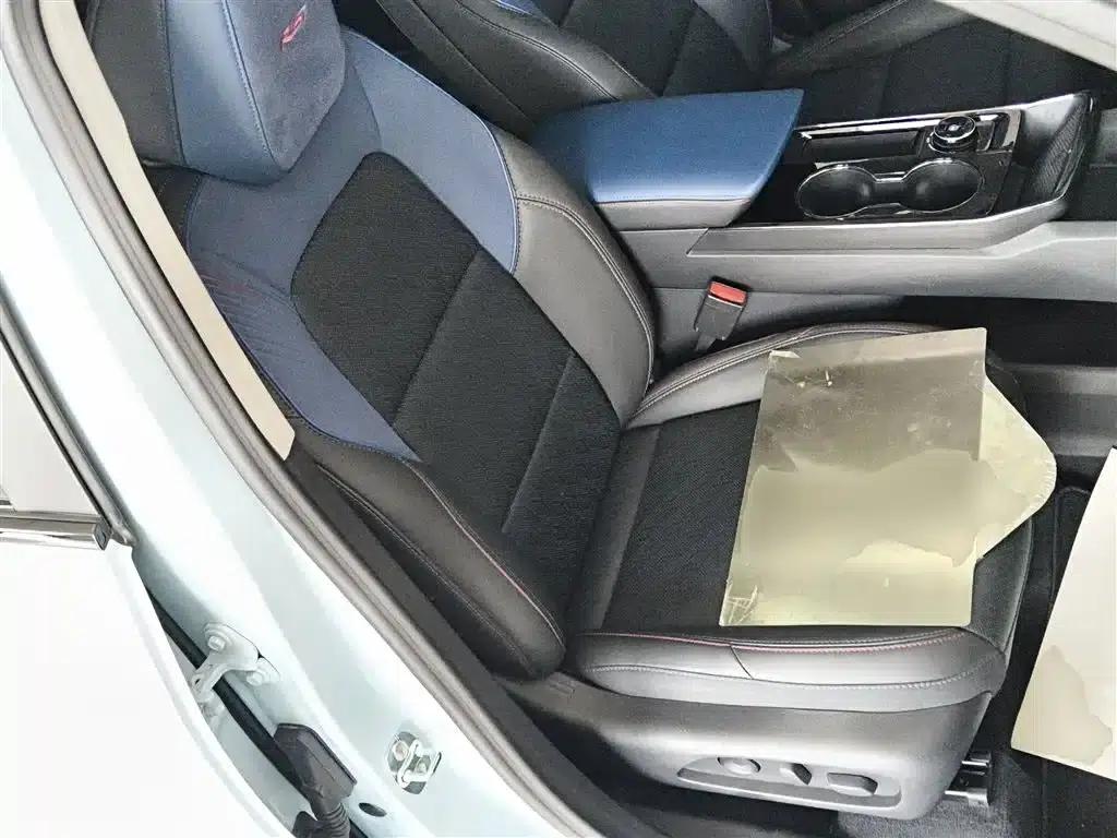 2024 Chevrolet Equinox Plus 102km RS Ultimate Edition — миниатюра 25