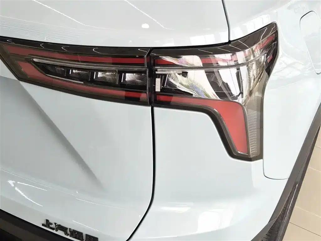 2024 Chevrolet Equinox Plus 102km RS Ultimate Edition — миниатюра 8