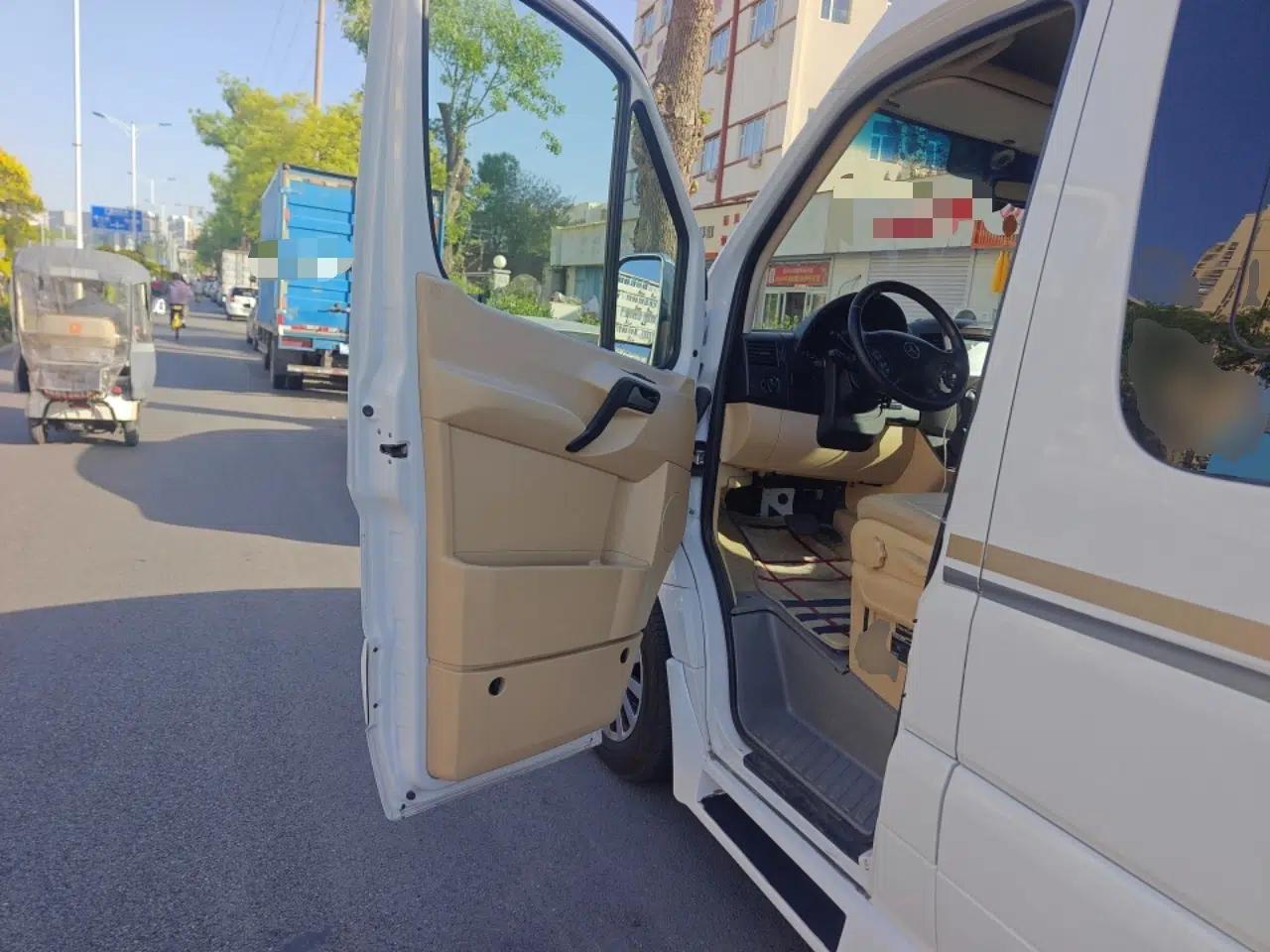 Mercedes-Benz Sprinter  — миниатюра 17