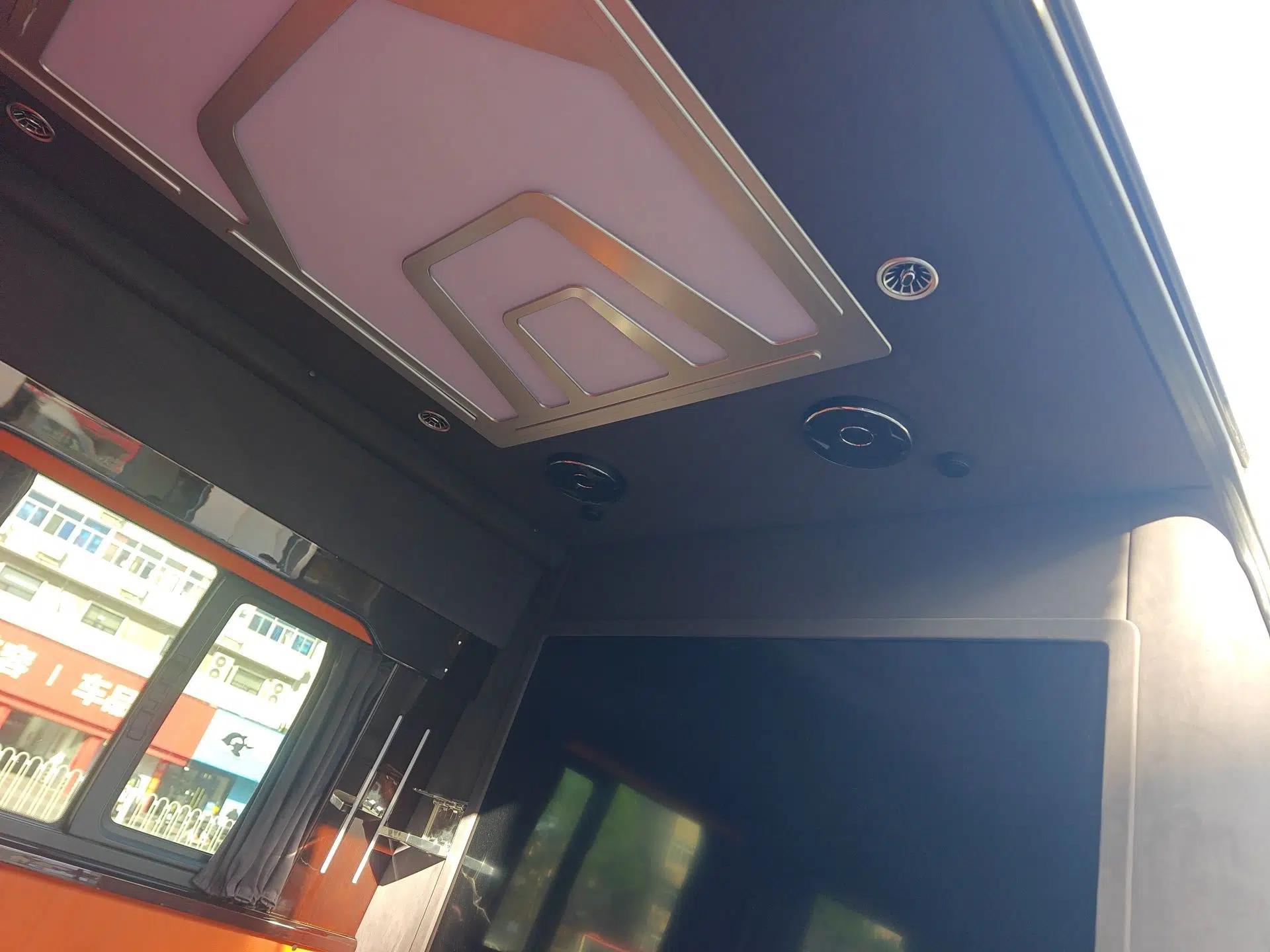 Mercedes-Benz Sprinter  — миниатюра 19