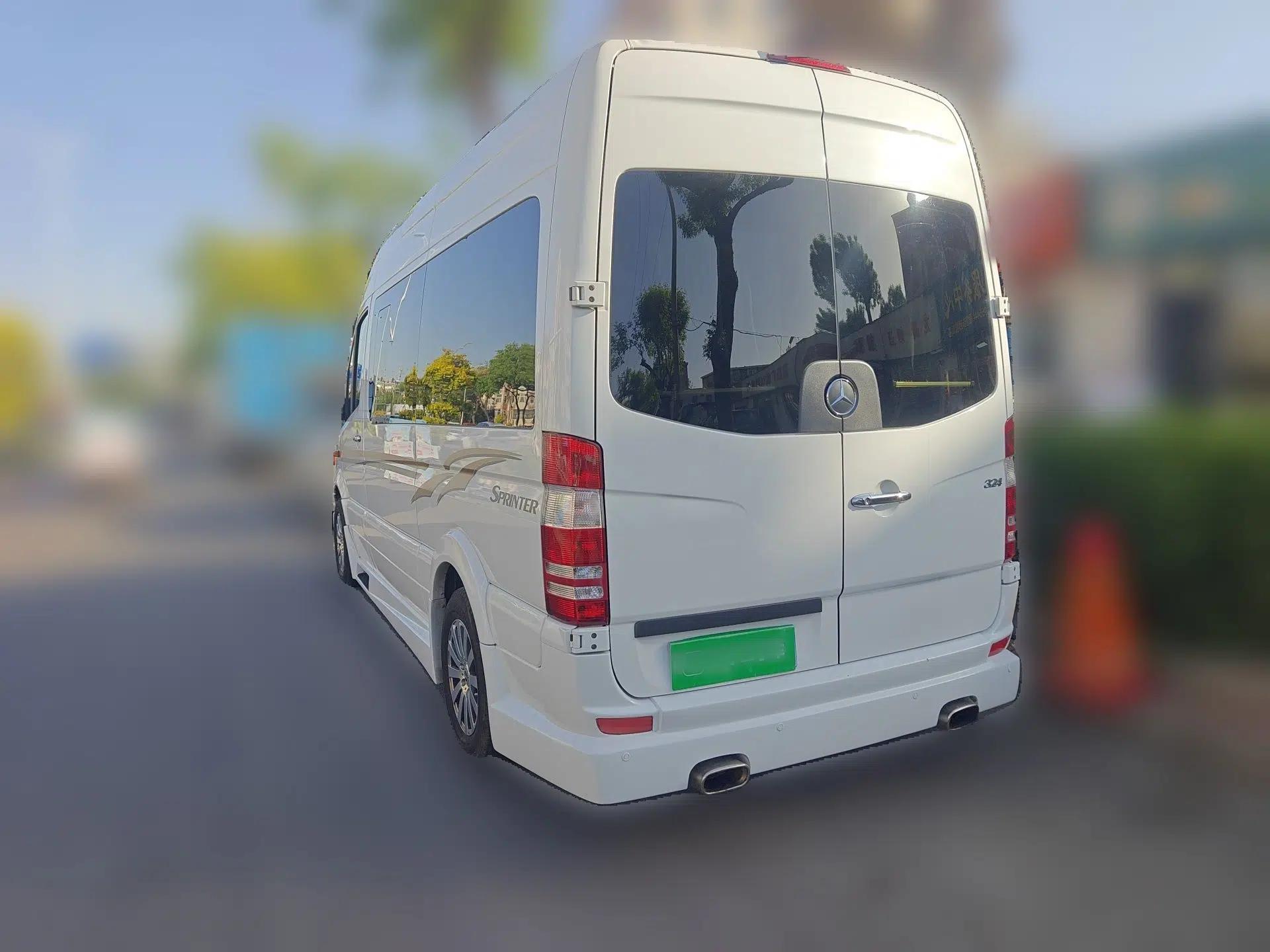 Mercedes-Benz Sprinter  — миниатюра 4