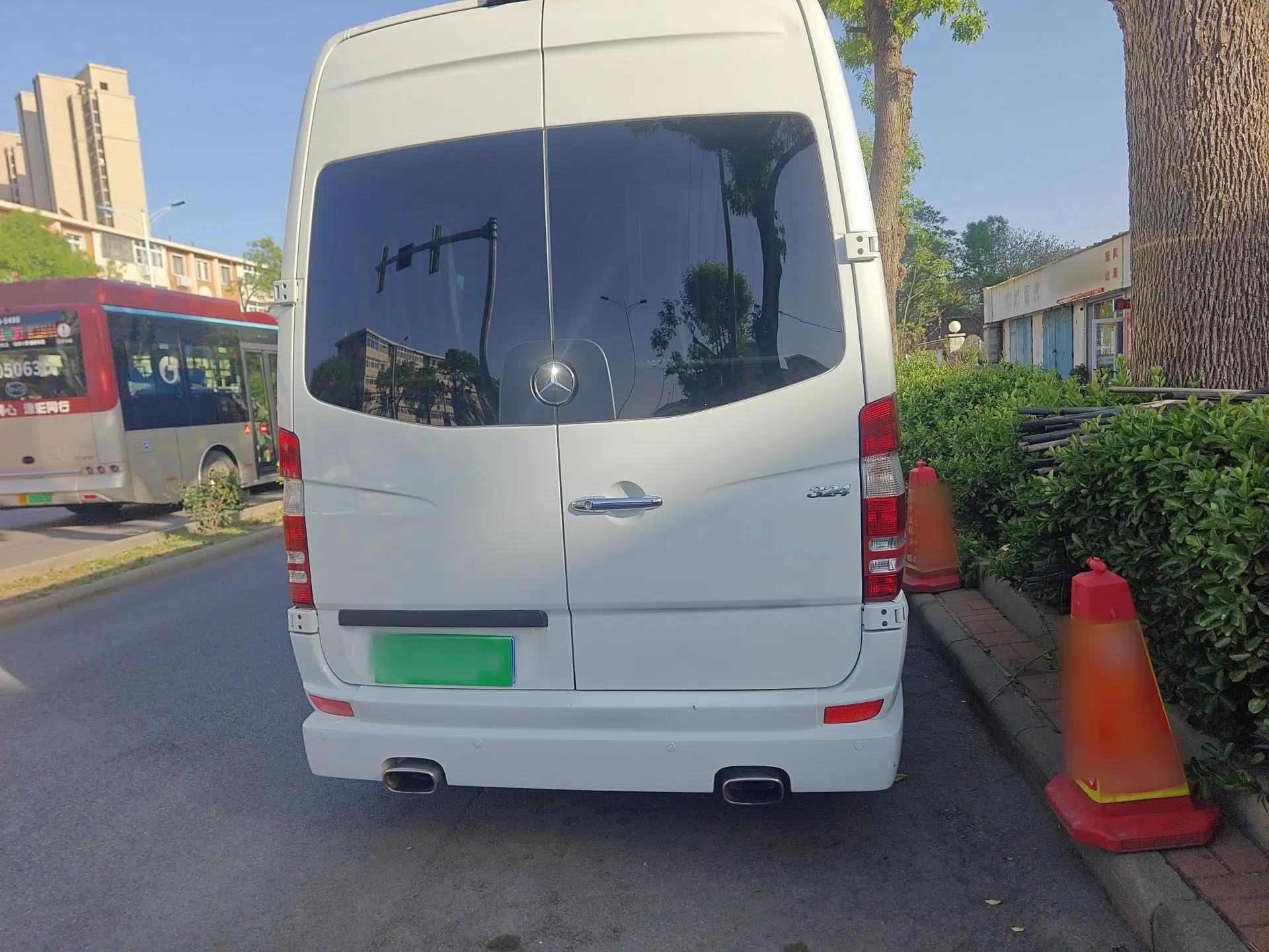 Mercedes-Benz Sprinter  — миниатюра 5