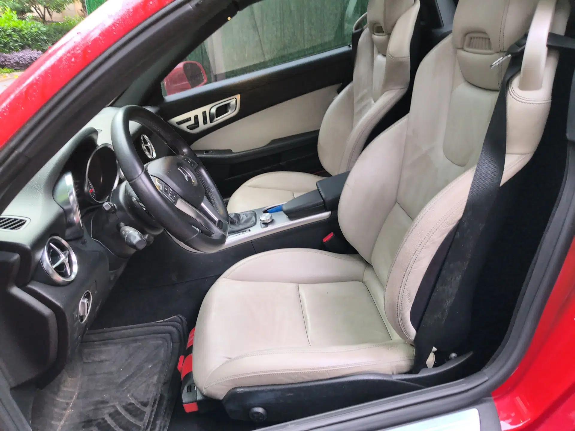 Mercedes-Benz SLK-Class 2011 SLK 200 Fashion Model — миниатюра 16