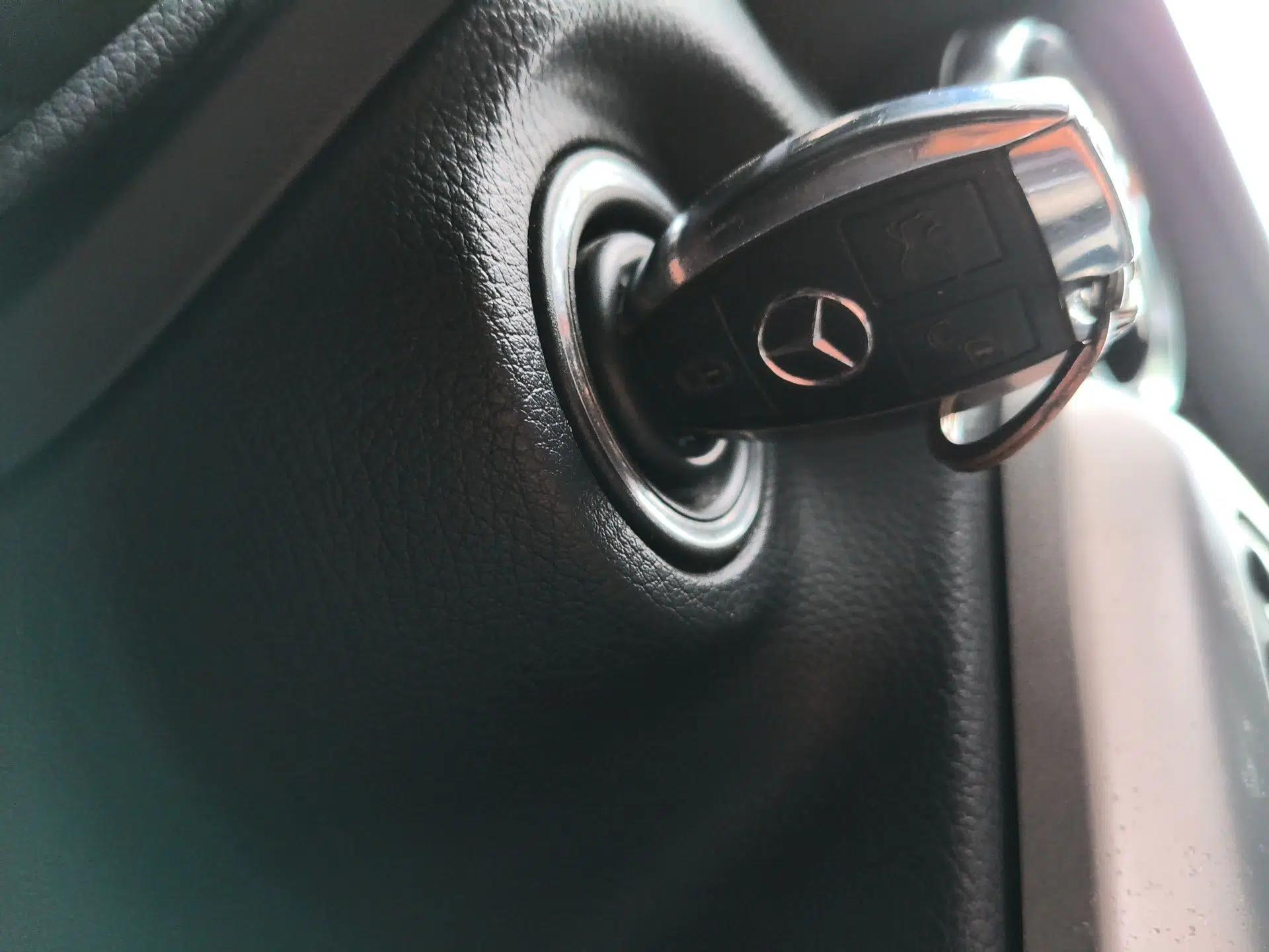 Mercedes-Benz SLK-Class 2011 SLK 200 Fashion Model — миниатюра 9