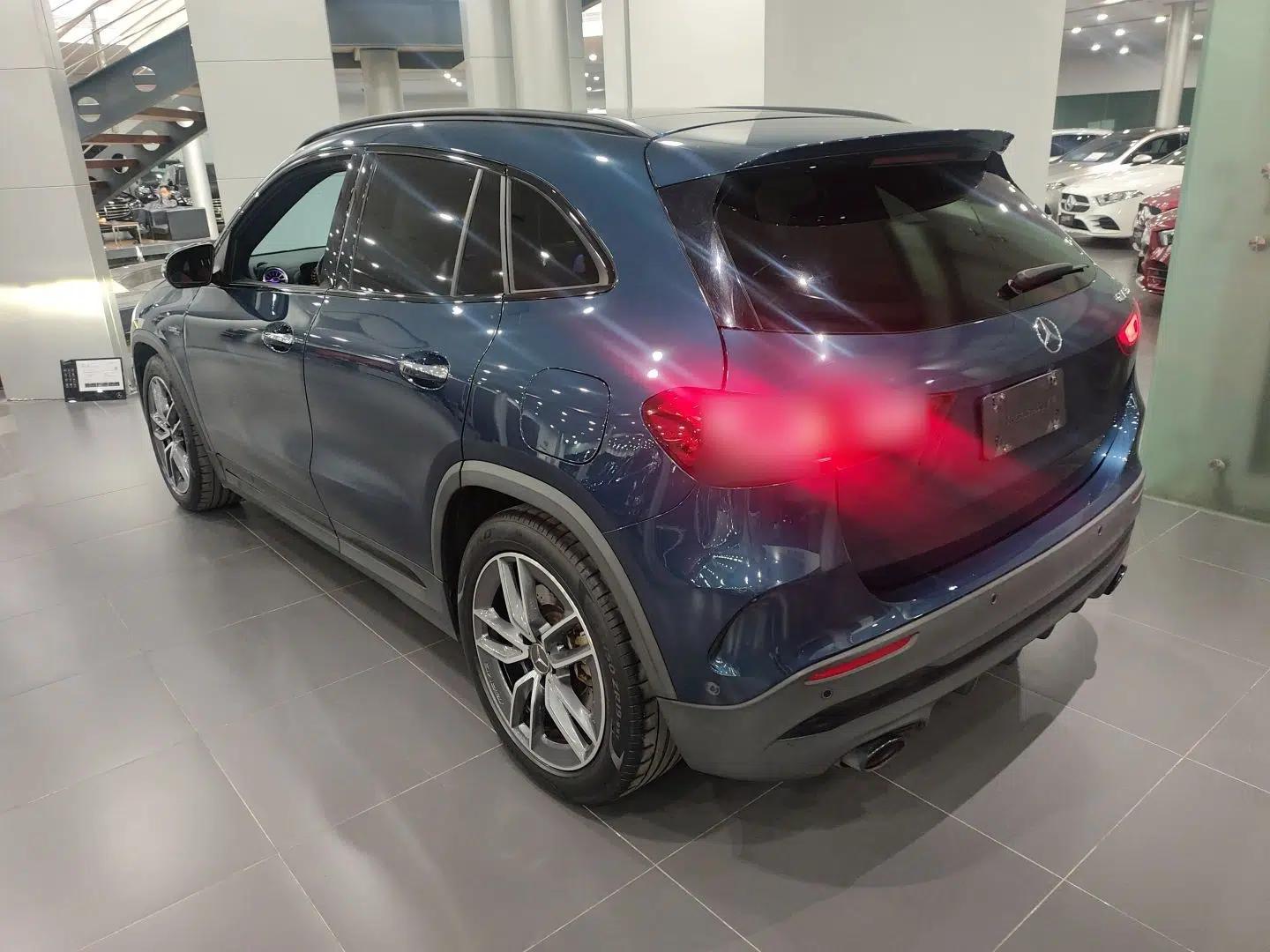 Mercedes-Benz GLA AMG 2021 AMG GLA 35 4MATIC — миниатюра 4