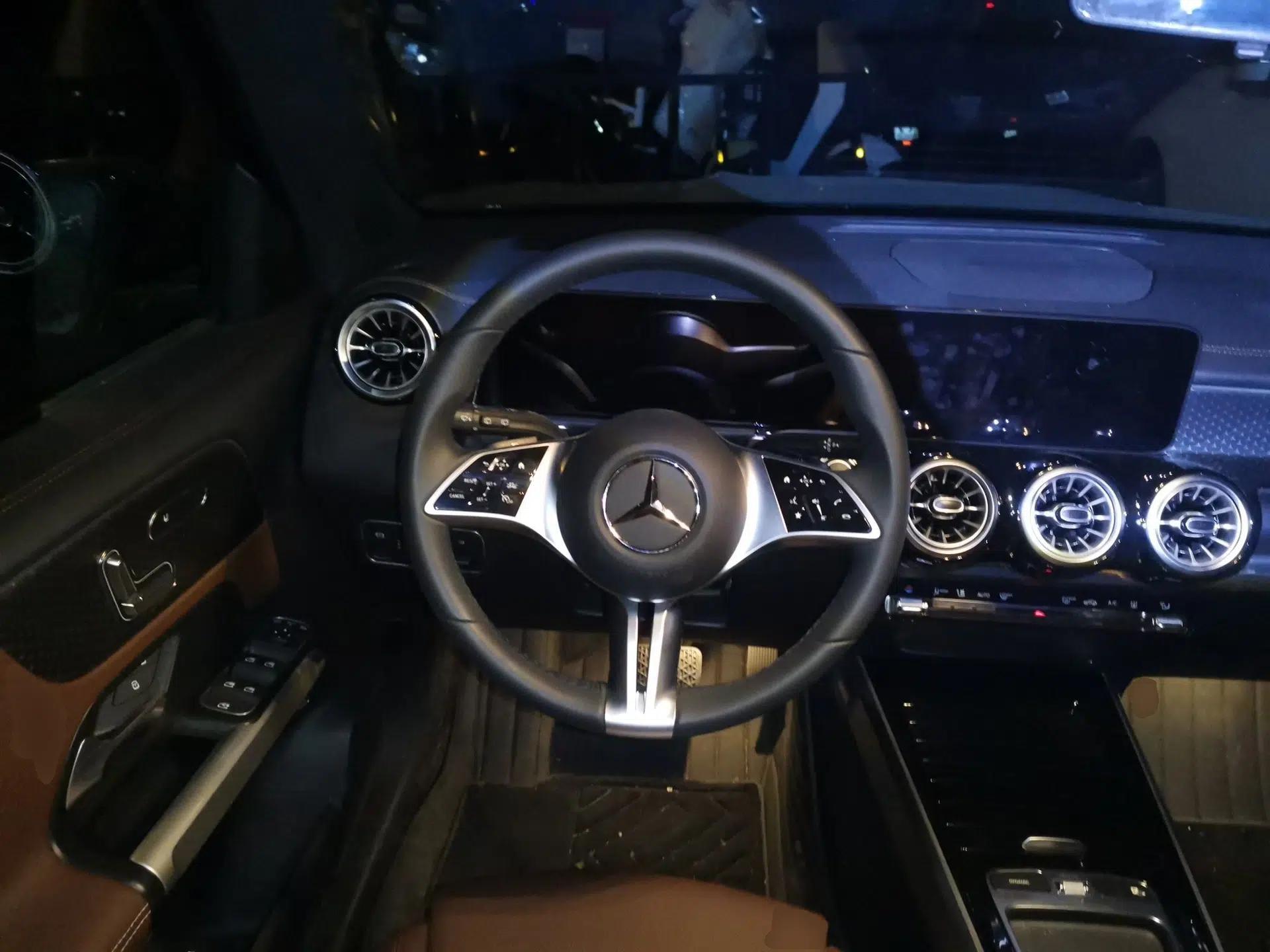 Mercedes-Benz EQB 2025 EQB 260 — миниатюра 11
