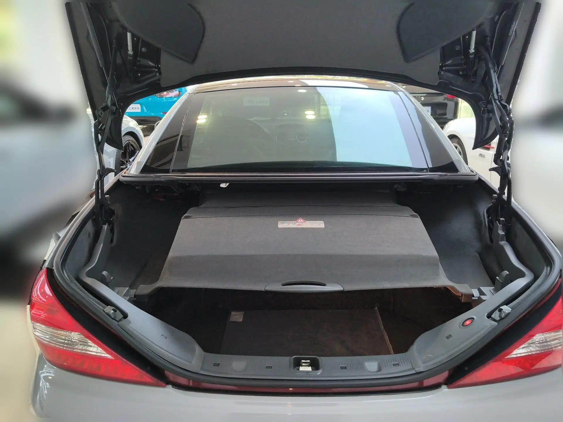 Mercedes-Benz SL-Class 2011 SL 350 Grand Edition — миниатюра 20