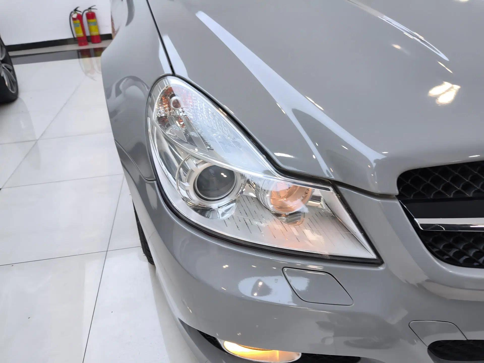 Mercedes-Benz SL-Class 2011 SL 350 Grand Edition — миниатюра 7