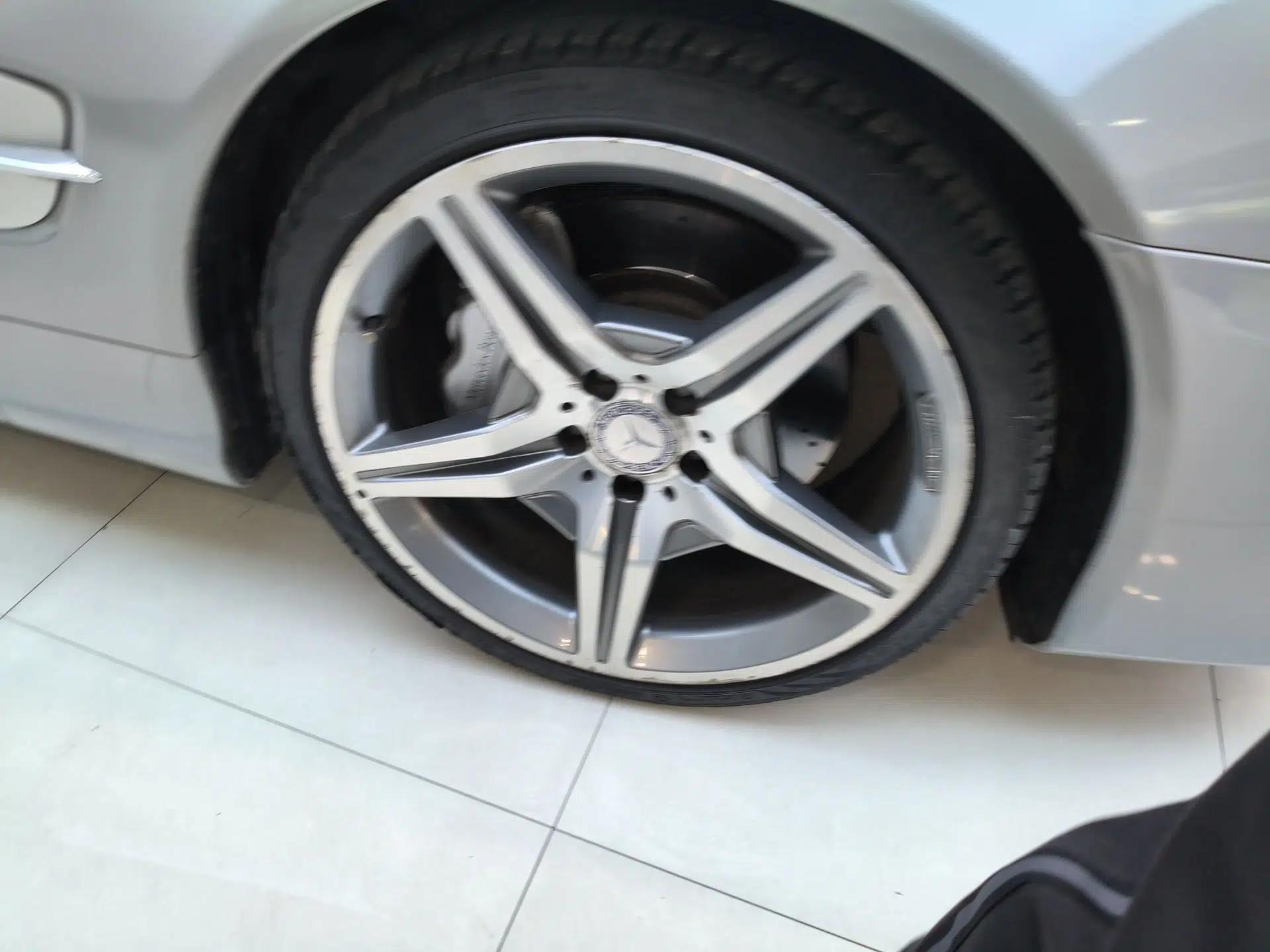Mercedes-Benz SL-Class 2011 SL 350 Grand Edition — миниатюра 8