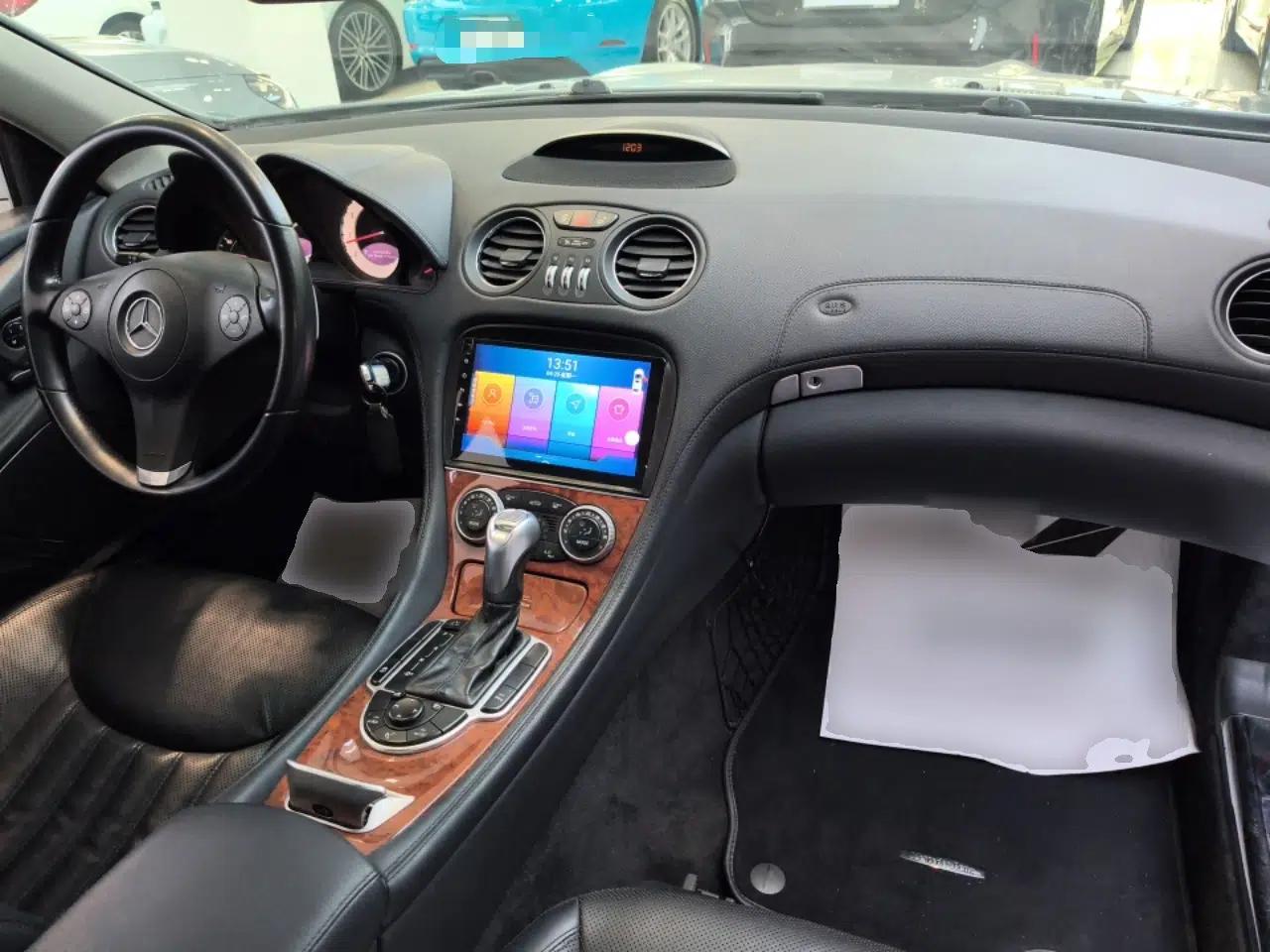 Mercedes-Benz SL-Class 2011 SL 350 Grand Edition — миниатюра 10