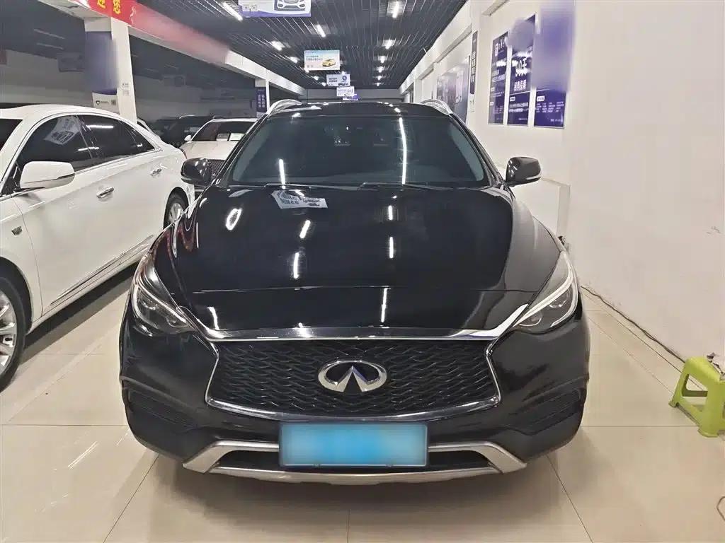 Infiniti QX30 2017 1.6T 2WD Fashion Edition — миниатюра 3