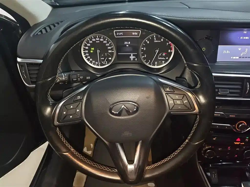 Infiniti QX30 2017 1.6T 2WD Fashion Edition — миниатюра 10