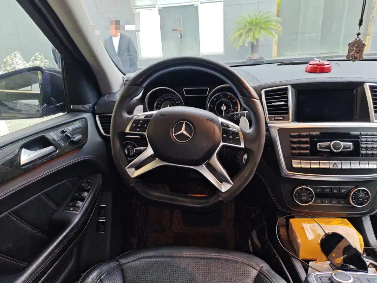 Mercedes-Benz GL-Class AMG 2014 AMG GL 63 — миниатюра 11