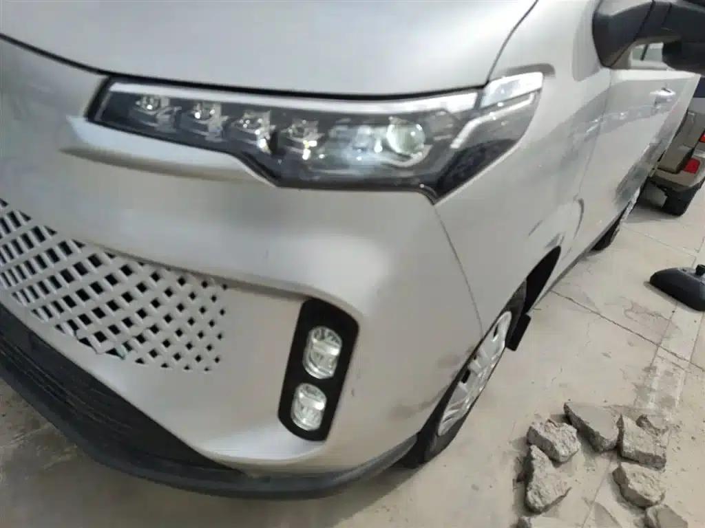 Iveco Juxing 2023 C30 Passenger and Van 2.0T 93KW Manual Star Edition Low Roof — миниатюра 18