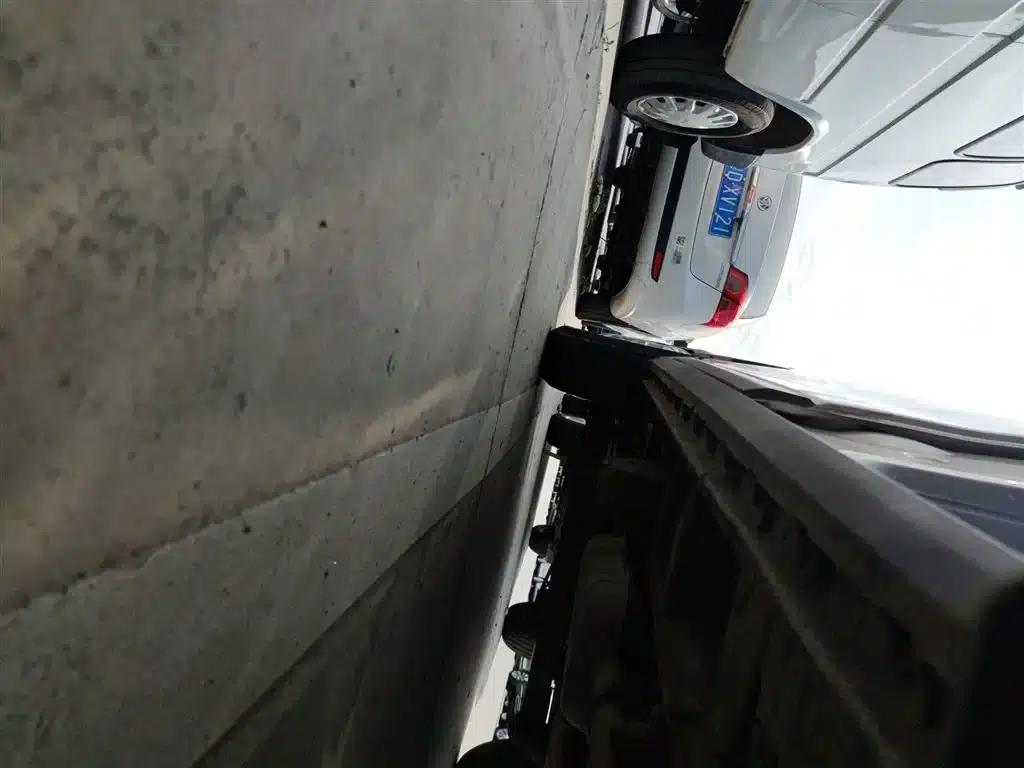 Iveco Juxing 2023 C30 Passenger and Van 2.0T 93KW Manual Star Edition Low Roof — миниатюра 19