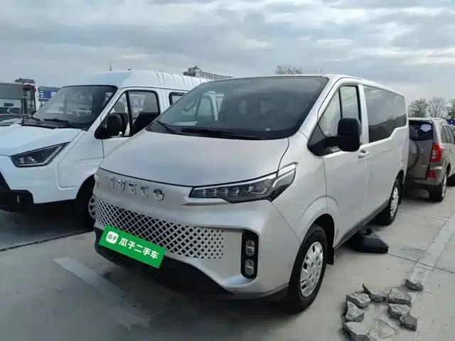 Iveco Juxing 2023 C30 Passenger and Van 2.0T 93KW Manual Star Edition Low Roof