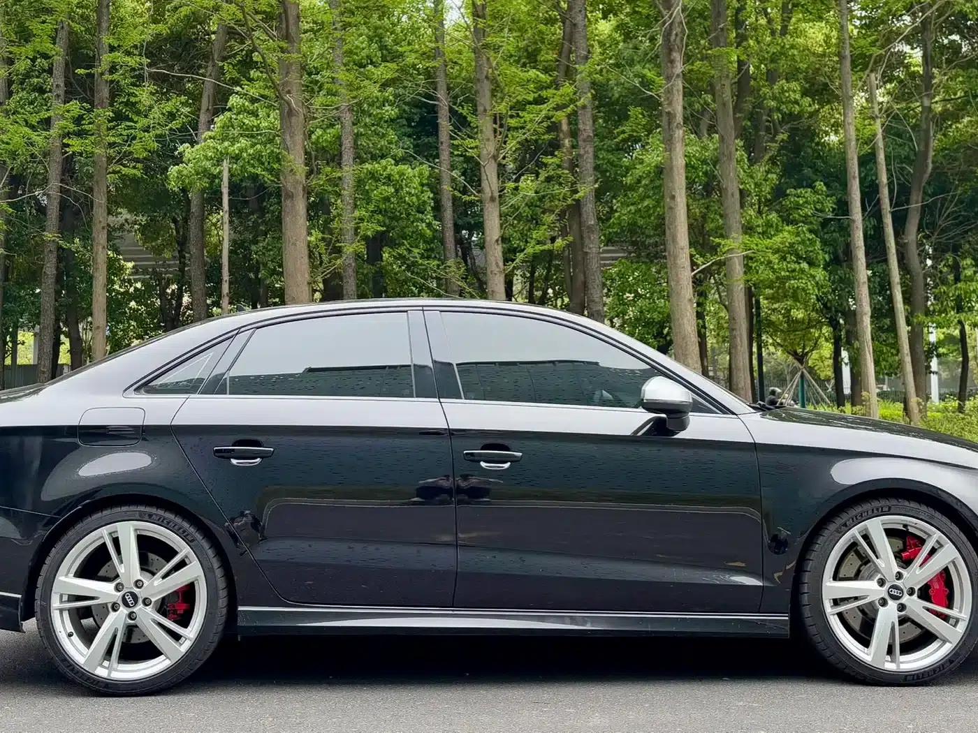 Audi RS 3 2017 RS 3 2.5T Limousine — миниатюра 10
