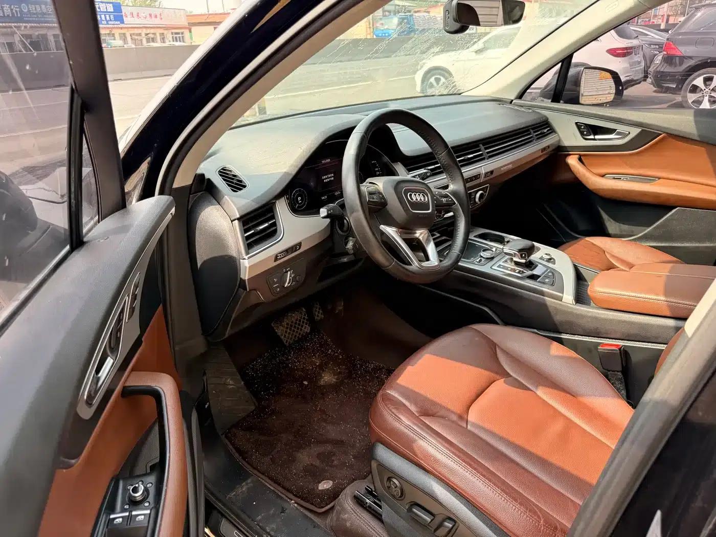 Audi Q7 PHEV 2019 55 e-tron — миниатюра 4