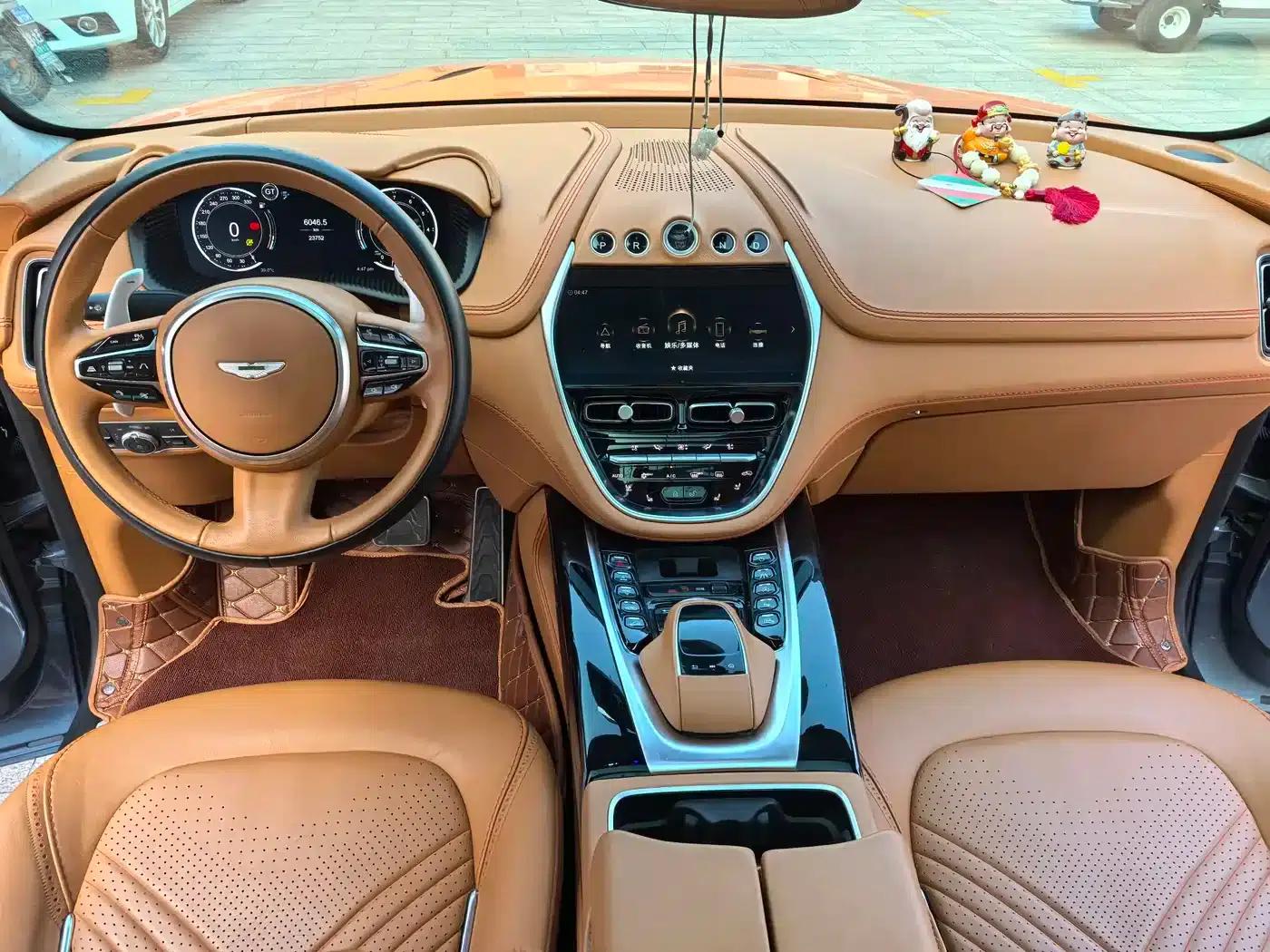 2022 Aston Martin DBX 4.0T V8 — миниатюра 14