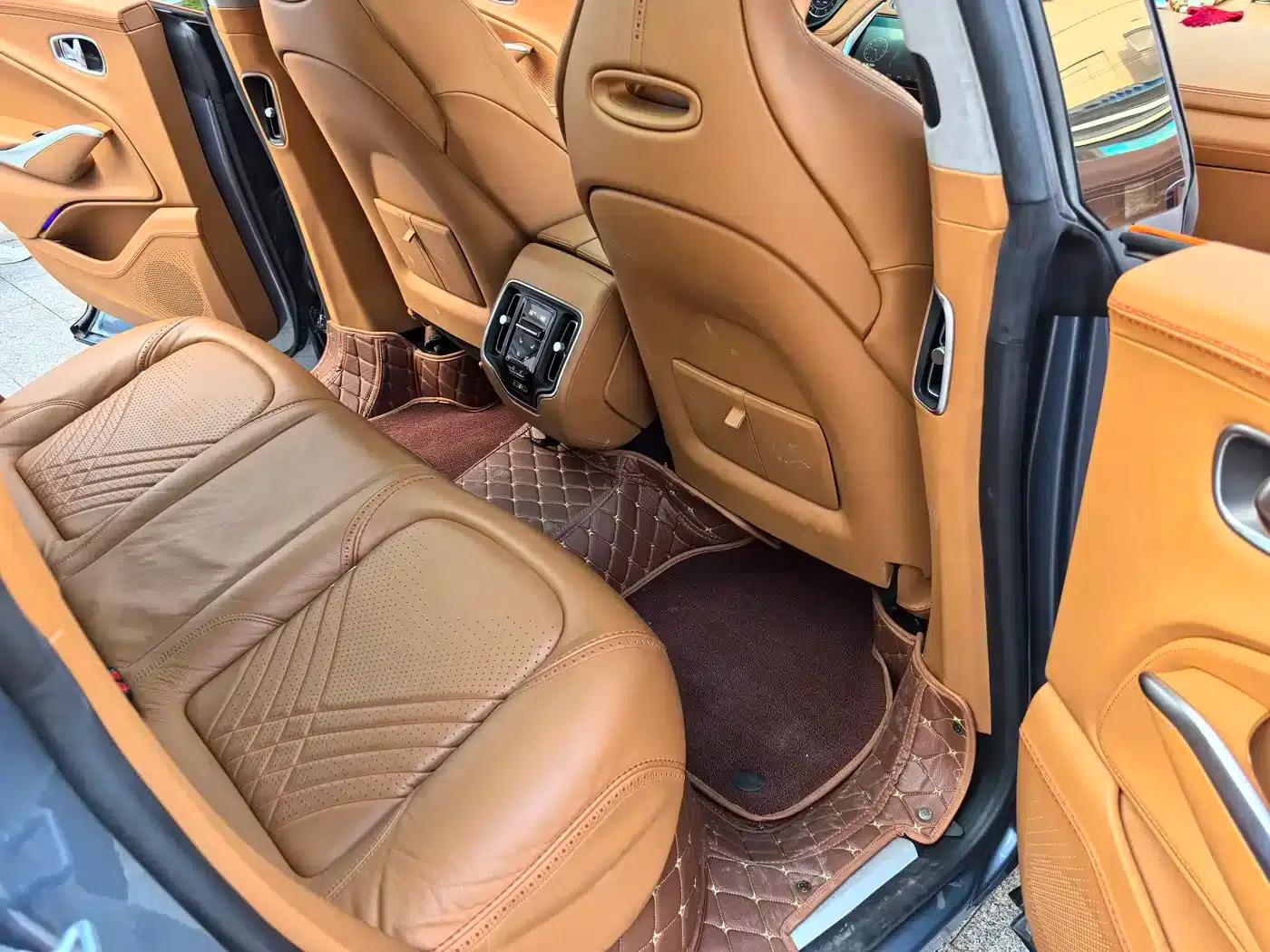 2022 Aston Martin DBX 4.0T V8 — миниатюра 16
