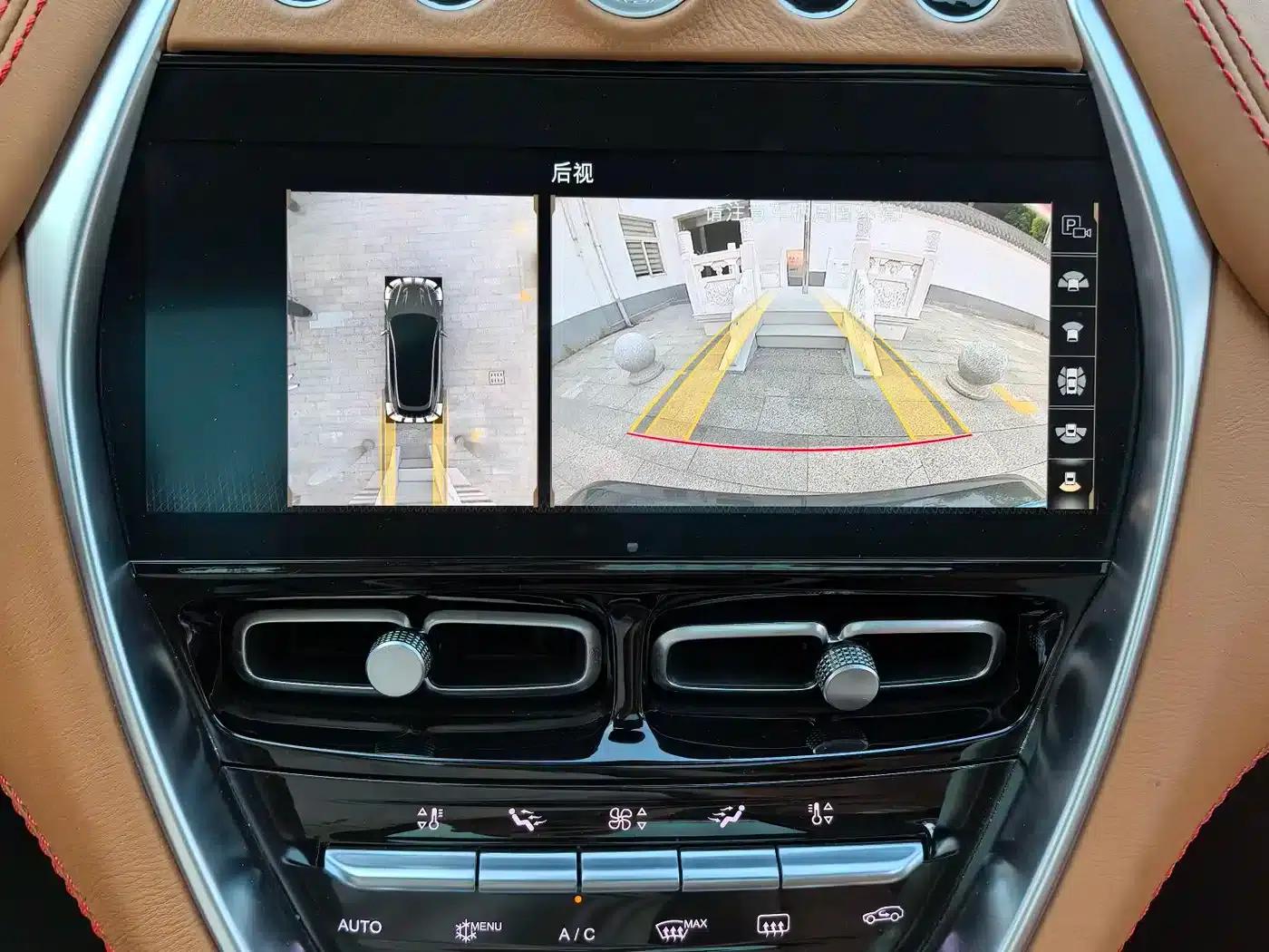 2022 Aston Martin DBX 4.0T V8 — миниатюра 27