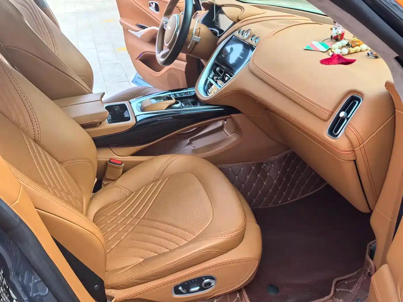 2022 Aston Martin DBX 4.0T V8 — миниатюра 28